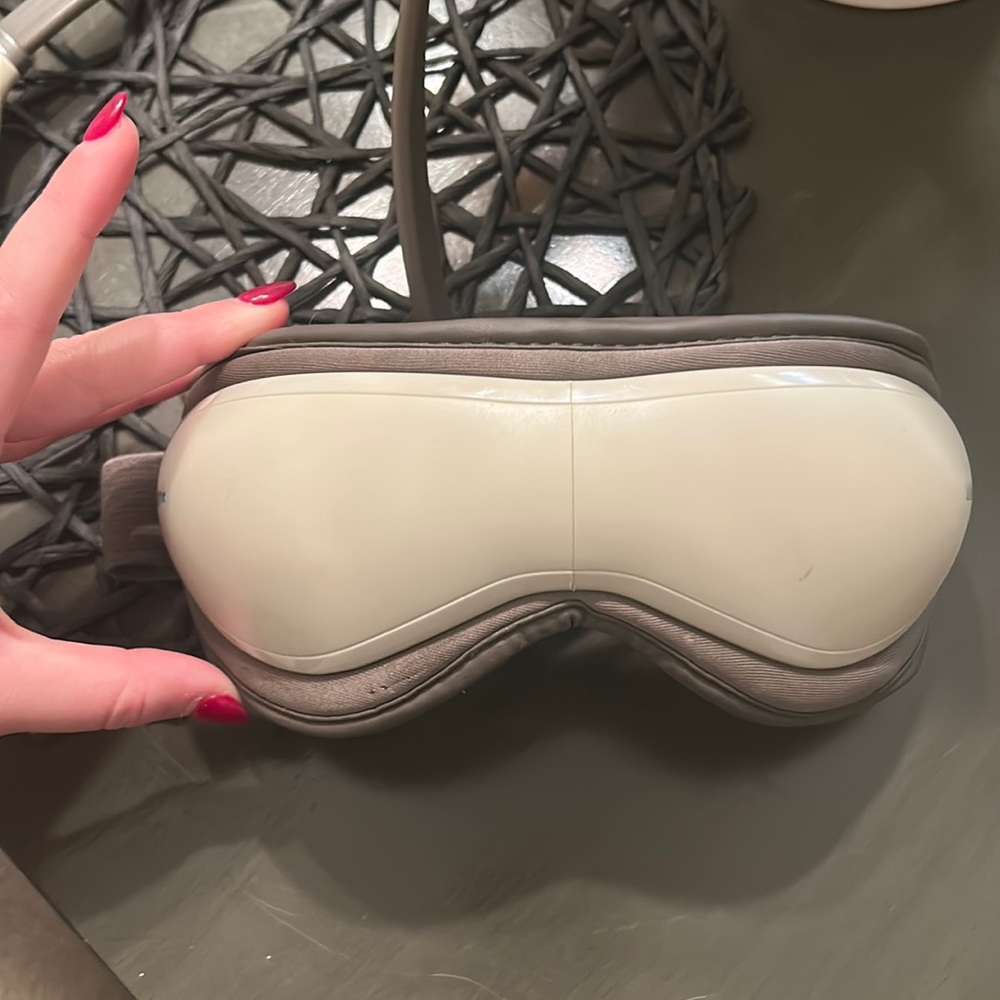 OSIM brookstone head massager